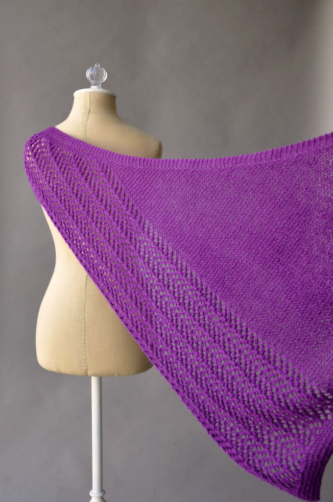 Violet shawl knitted in Finn yarn.