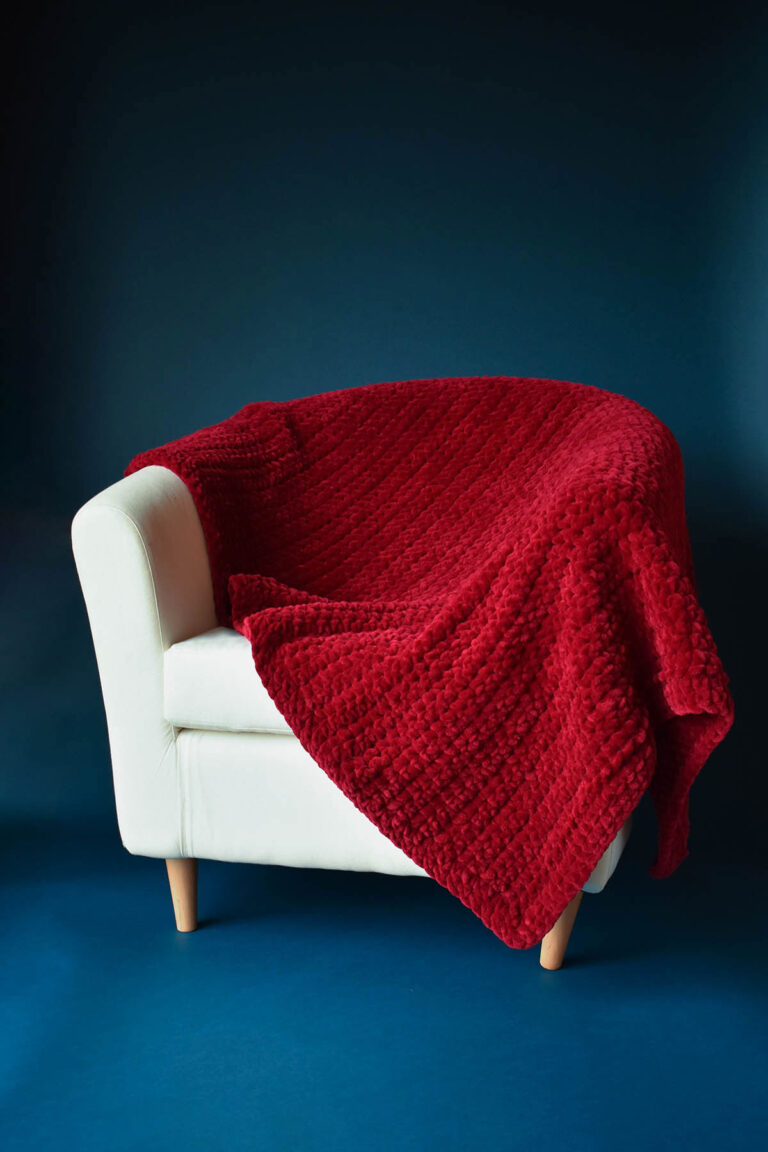 Free Pattern Friday – Big Hug Throw – Universal Yarn Creative Network