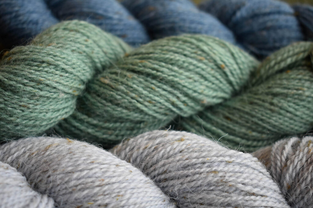 Closeup of Kingston Tweed yarns